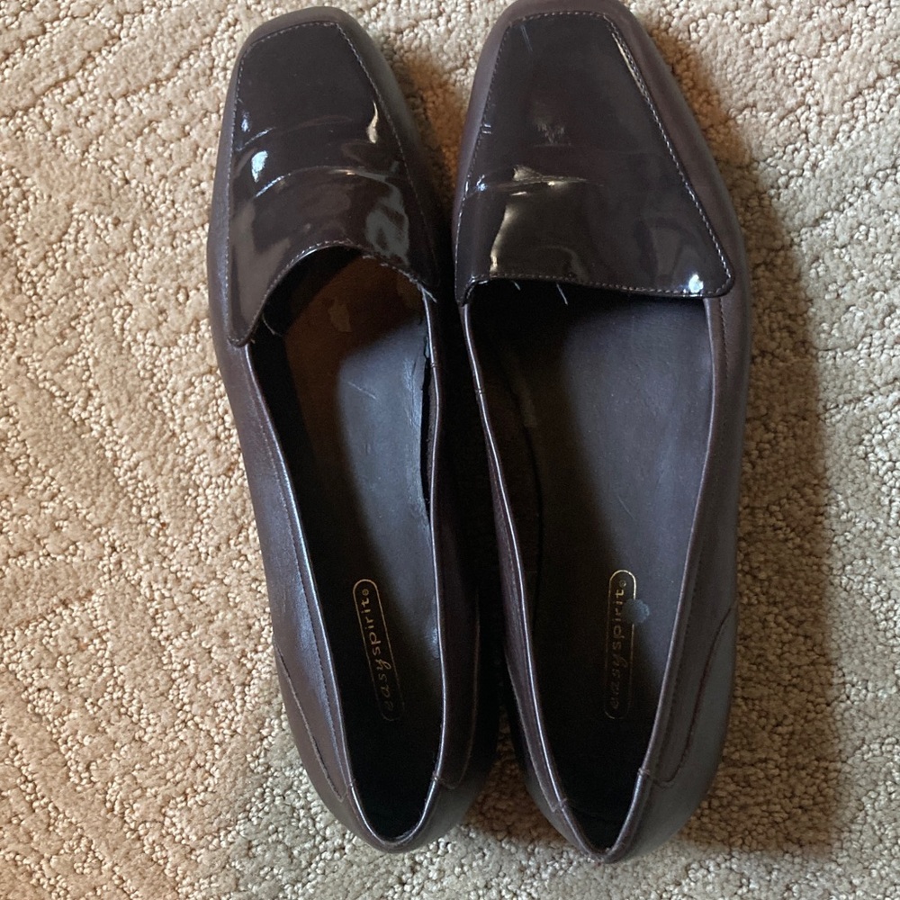 Easy spirit chocolate brown flats